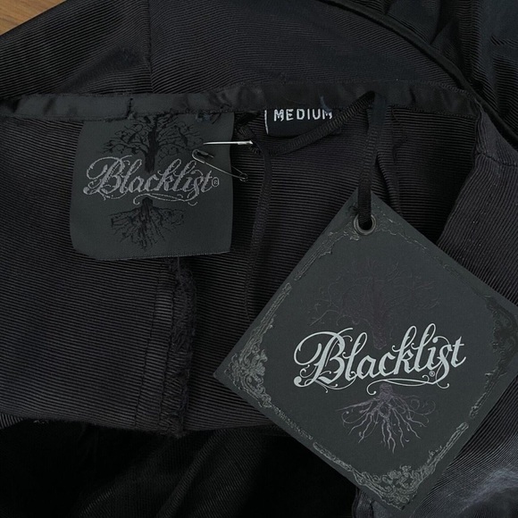 Blacklist by Lip Service Gothic Black Tiered Skirt- Vintage. W/ Tags NOS SZ MD - Picture 5 of 7